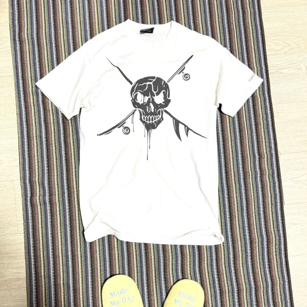 스투시 네이버후드 본야드 반팔 티셔츠