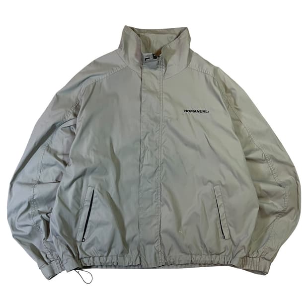노매뉴얼 바람막이 자켓