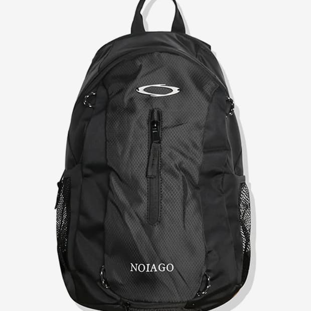 노이아고 NOI1090 멀티 로고 백팩 (블랙)