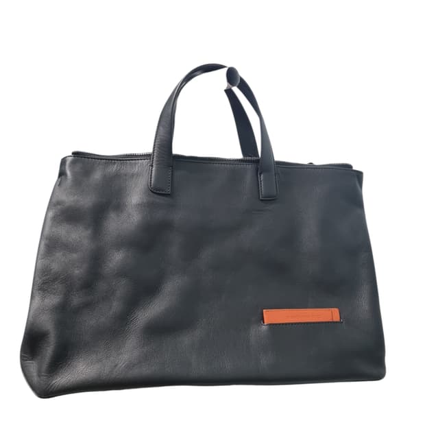 미사용 만다리나덕 가죽 블랙 쇼퍼백