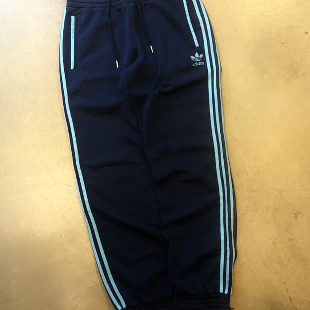 아디다스 스웻팬츠 L