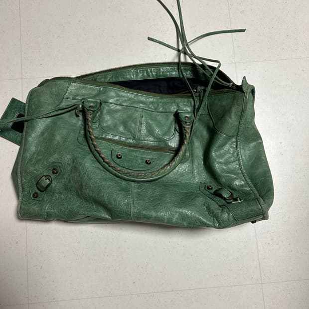 발렌시아가 모터백 그린