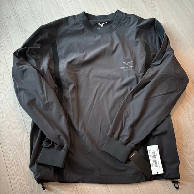 일꼬르소X미즈노 유틸리티 테크 맨투맨 다크그레이 #아크테릭스투시살로몬몽벨