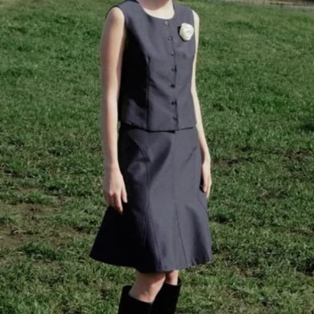 버뮬라 고어드 플레어 스커트 