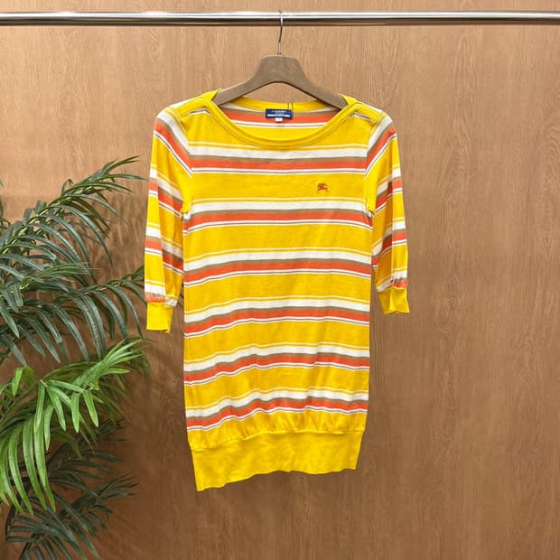 버버리 블루 라벨 7부 티셔츠 로고 자수 스트라이프 패턴 디테일 옐로우