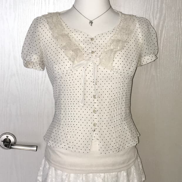 dot lace short-sleeve blouse