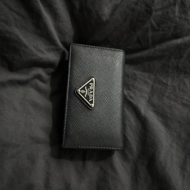 프라다 사피아노 카드지갑