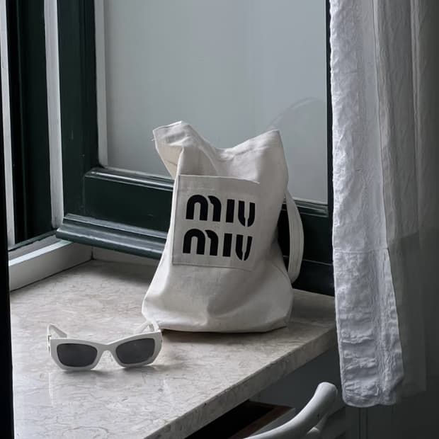미우미우 노벨티 리사이클 에코백 mini