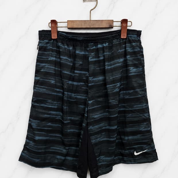 L,100 )) NIKE 나이키 반바지! 허리 고무줄~ 디자인 예뻐요~