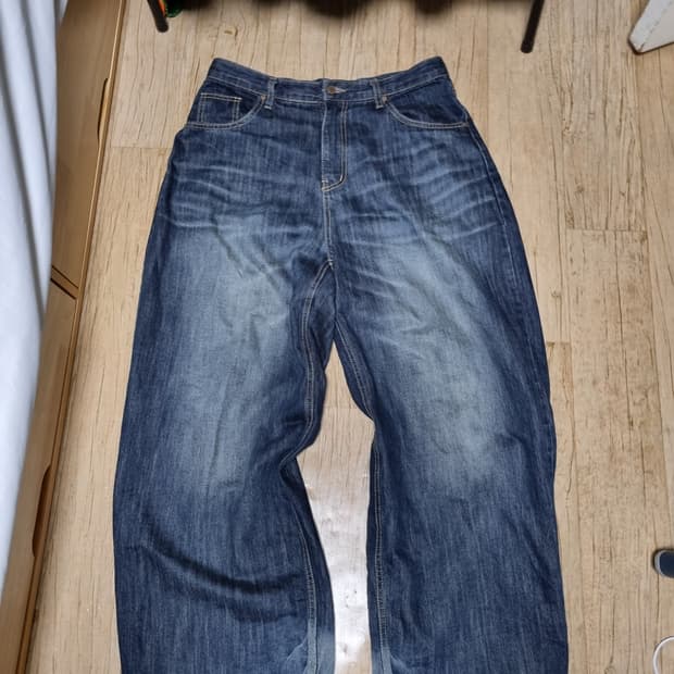 사우스폴의 느낌이 강하게 나는 힙합팬츠