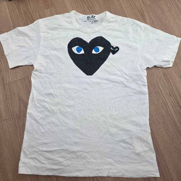 M) 꼼데가르송 블랙와펜 반팔티