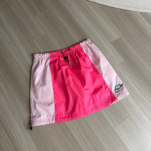 나이키 우븐 스커트 m사이즈