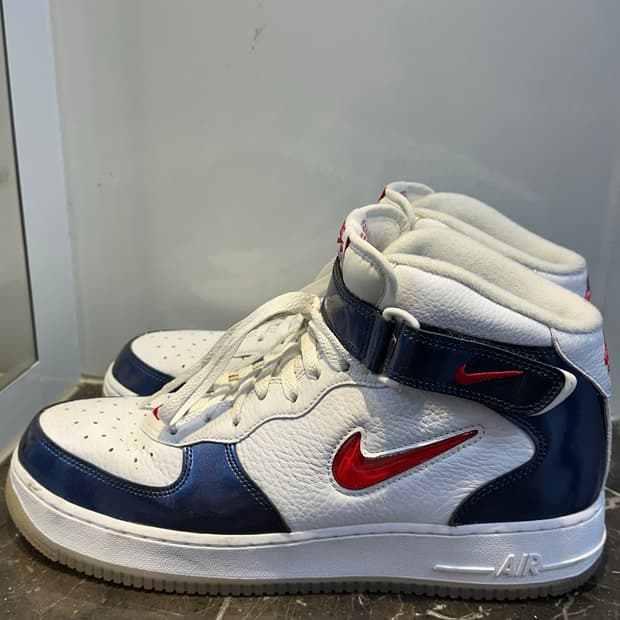 290나이키 에어포스 1 미드 QS 유니버시티 레드 앤 미드나 잇 네이비