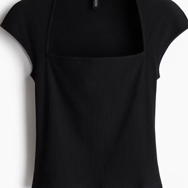 h&m 스퀘어넥 리브드 탑 블랙 반팔