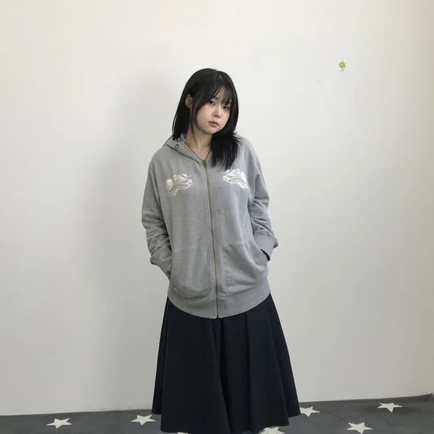 One Piece Skull Graphic Zip Hoodie