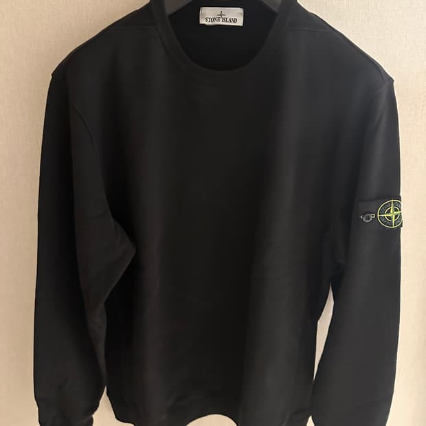 스톤아일랜드 맨투맨 블랙 xxl 새상품 25fw