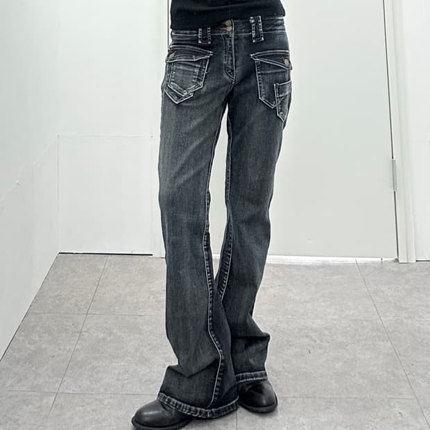 JPN boots cut pocket detail denim pants
