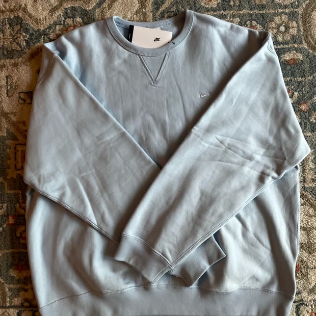 나이키 솔로 스우시 맨투맨 셀레스틴 블루 (새제품. XXL)