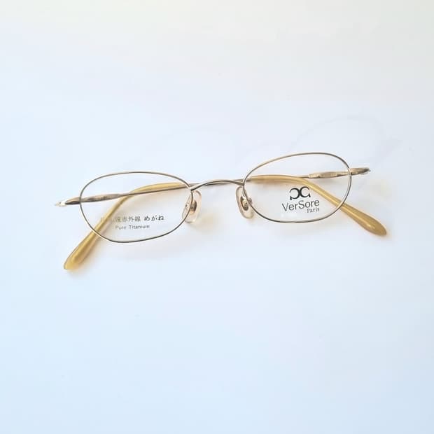 데드스탁 Pure Titanium (순티타늄) 오벌쉐임 안경테