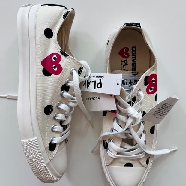 컨버스 X 플레이 꼼데가르송 척 70 로우 폴카 닷