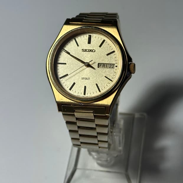 SEIKO quartz spirit