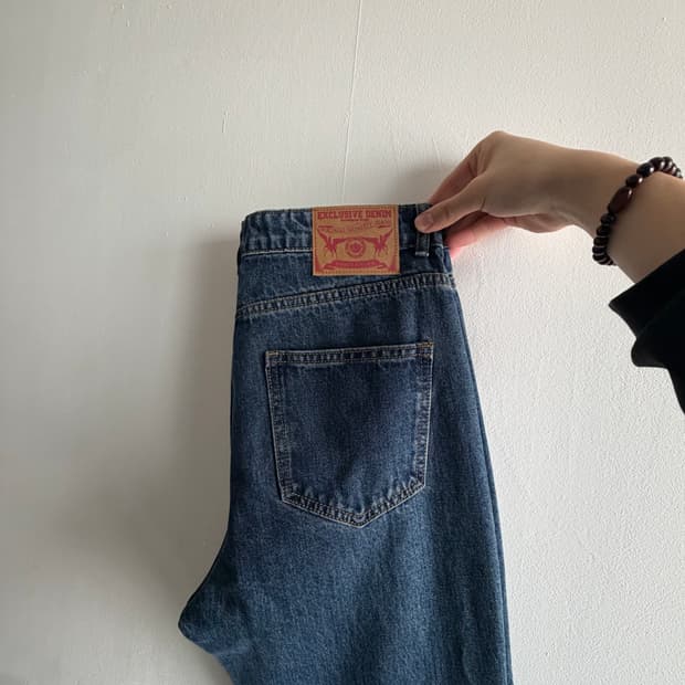 DNSR 한정 판매 시그니처 플레어 핏 L 사이즈