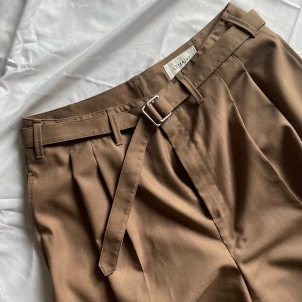 [46]르메르 20fw 벨티드 슬랙스 컵브라운