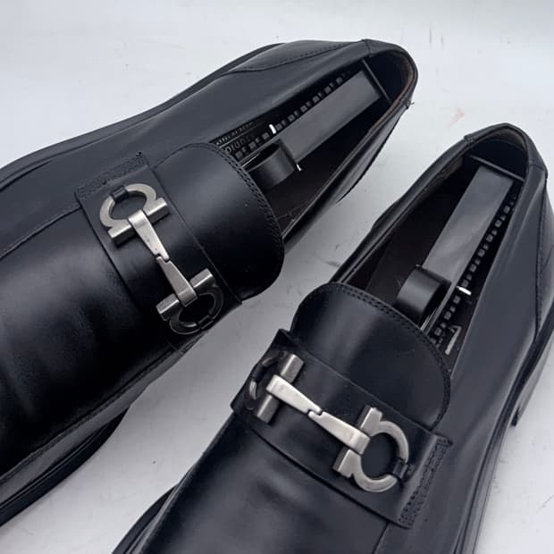 정품)페라가모구두255