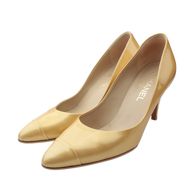 샤넬 금장 CC 골드 페이던트 펌프스 38 C