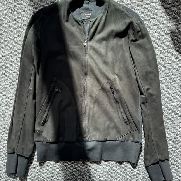 트랜짓 양가죽 봄버