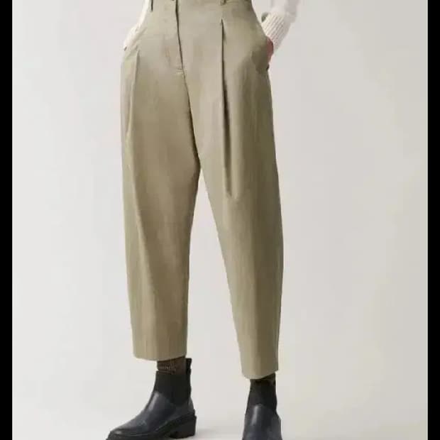 새상품 COS 코스 라운디드 코튼 트라우저 36 카키