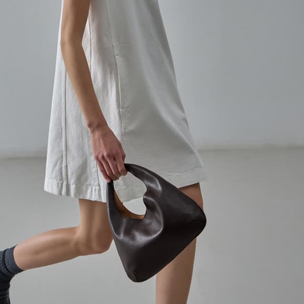 파사드패턴 이스트 토트백 chocolate