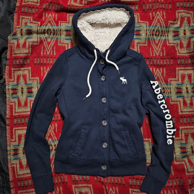 아베크롬비 울프죠 네이비 후드 점퍼