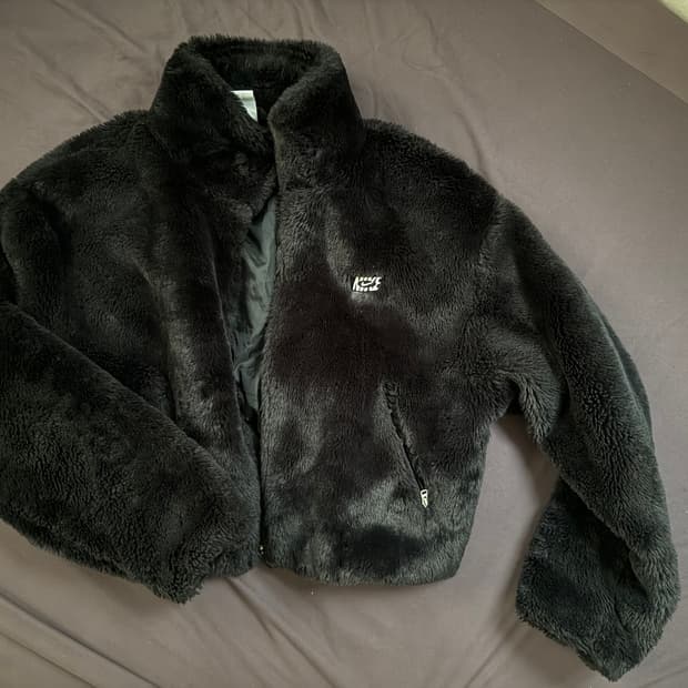 나이키 퍼자켓 M 크롭기장