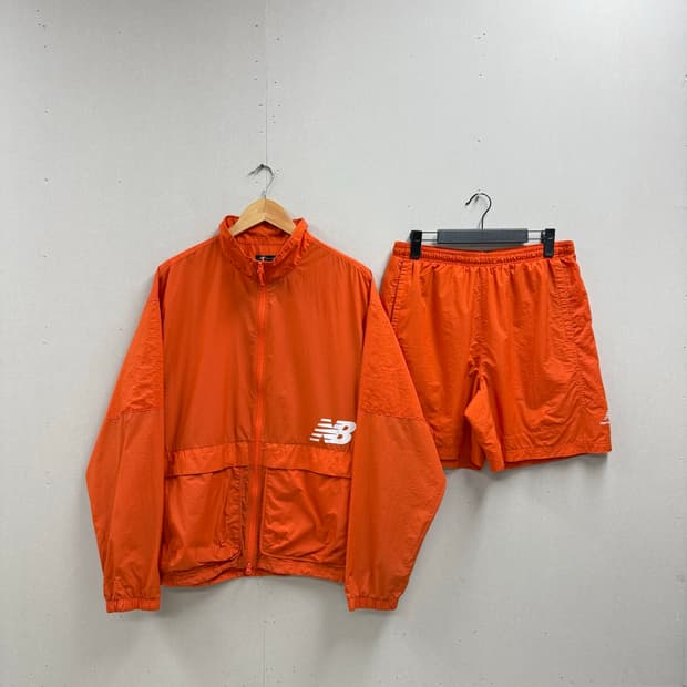 남성 L-XL / 뉴발란스 경량 우븐 바람막이 + 반바지 세트 오렌지