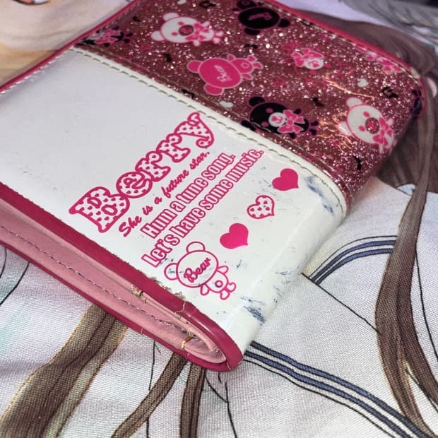 sparkling berry bear wallet