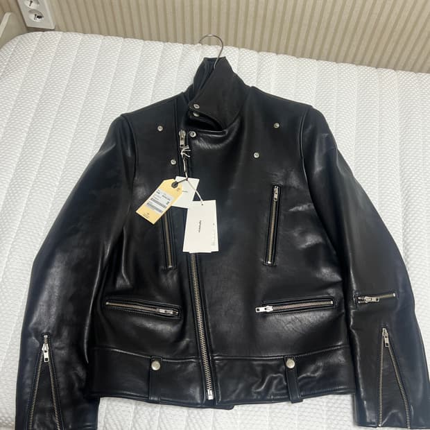 비바스튜디오 테리 라이더 자켓(램스킨, M)