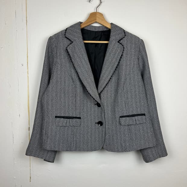 Lavangor 그레이톤 트위드 자켓 4L