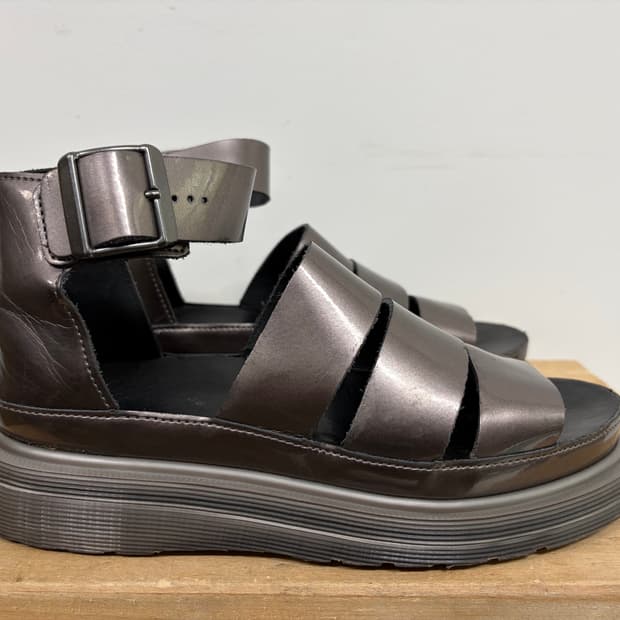 닥터마틴 여성 샌들 240