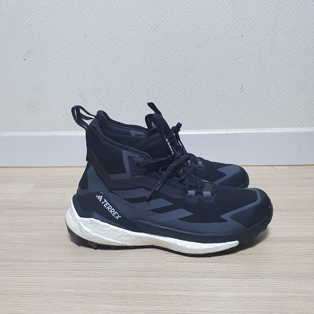 아디다스 테렉스 프리하이커 2 등산화 245