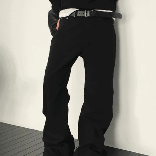 호이보 언더 루즈 실루엣 플레어 팬츠 블랙M 새상품