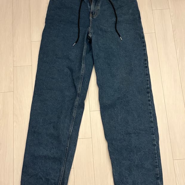 비에스래빗 카펜터 루즈핏 데님 팬츠 딥블루 M 판매합니다