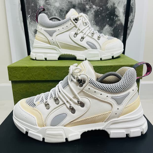 정품 9) 구찌 플래시 트랙 트레킹 화이트 스니커즈 275~280