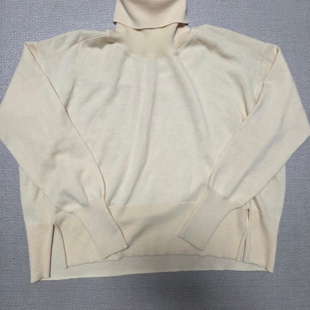 메종마르지엘라 니트 팝니다 (한국택) 새상품급