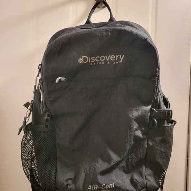 디스커버리 경량 백팩