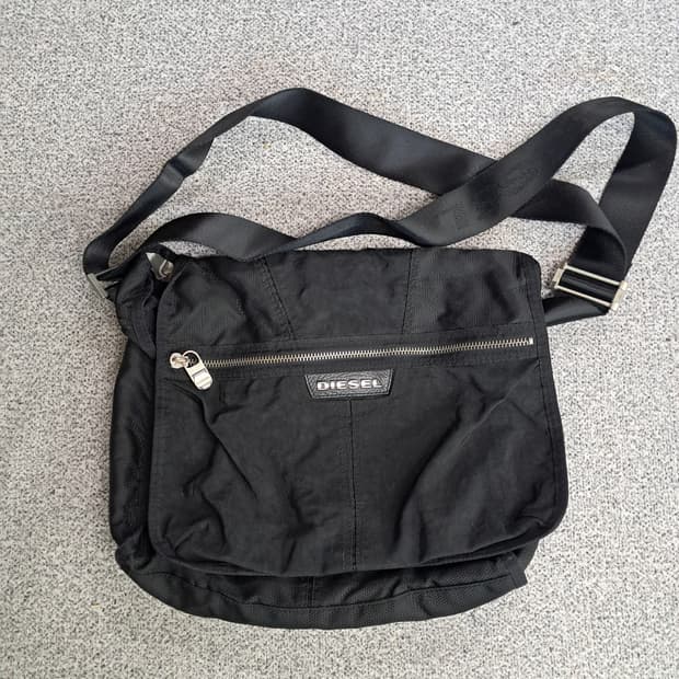 디젤 나일론 메신져백