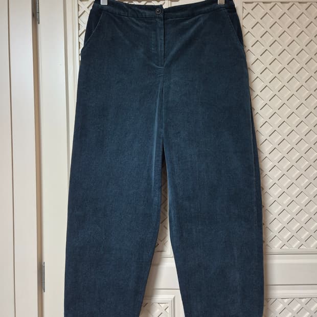 iSAE 이새 배기핏 코듀로이 팬츠