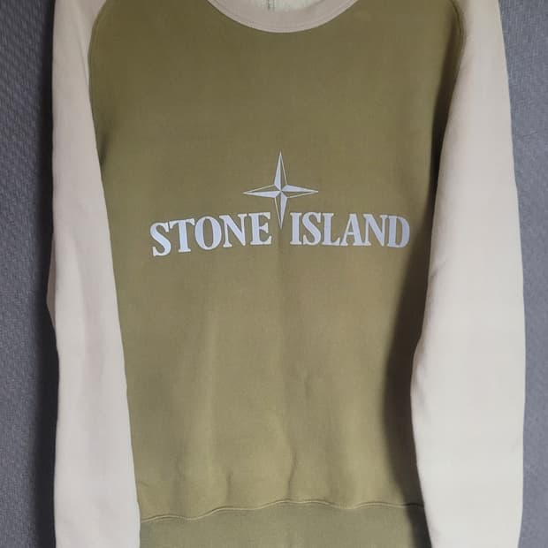 스톤아일랜드 맨투맨