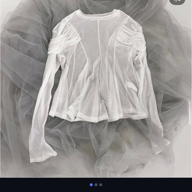 울리카상투스 커튼탑 화이트 