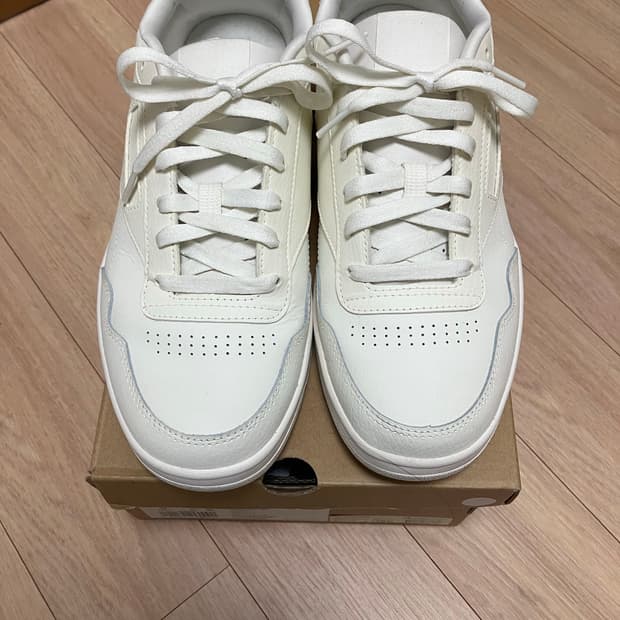 무인양품 리복 스니커즈 270